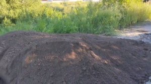 2024 год . посыпка дороги к водоёму. сейчас не актуально!