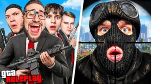 НОВЫЙ ШПИОН vs 4 КИЛЛЕРА! МЫ ПОМЕНЯЛИСЬ МЕСТАМИ! ЭТО САМЫЙ ЧИТЕРСКИЙ ПЛАН ШПИОНА! (GTA 5 RP)