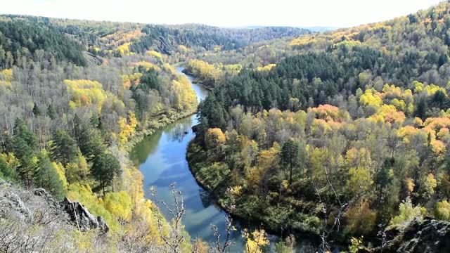 Сибирь. На Бердских скалах