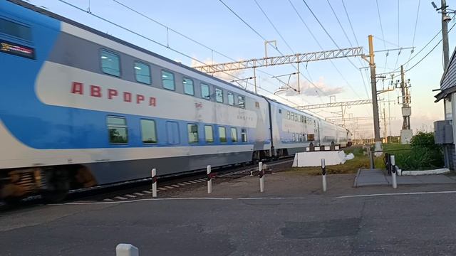 ЭП2К с поездом Санкт Петербург Москва