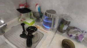 заварка чая из пакетиков с лимоном.