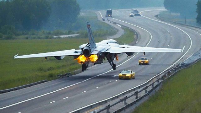 Когда Взлеты и Посадки Самолетов Идут Не по Плану смотреть онлайн