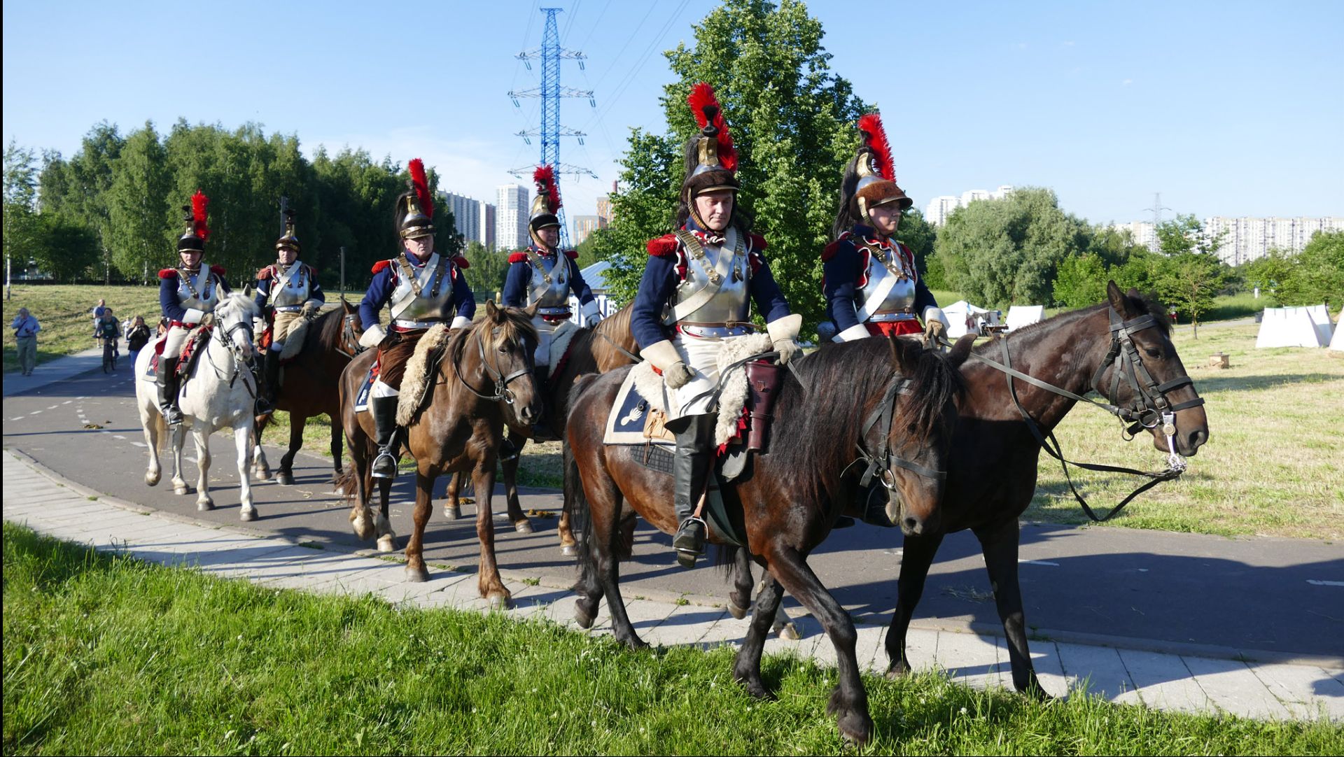 Фестиваль "Времена и Эпохи", Митинский парк, 10 июня 2026 - парад перед реконструкцией смотреть онлайн