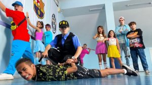 ЧТО НЕЛЬЗЯ ДЕЛАТЬ В КАМПУСЕ ДЕВЧОНКИ СТАЛИ БЕГАТЬ ЗА ПАЦАНАМИ! СЕКРЕТНЫЙ АГЕНТ В ШКОЛЕ