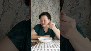 Небольшой перекус 💥 Творог с клубникой 🍓 Приятного аппетита 😋