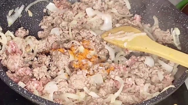 Расстегай с мясом. Рецепт и обзор приготовления. смотреть онлайн