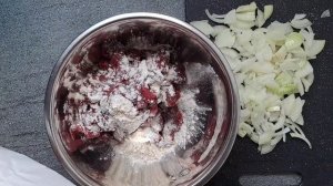 Вкуснейший бефстроганов из  говядины. Обзор приготовления.