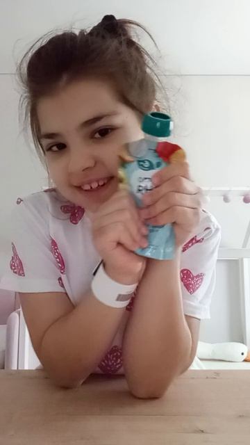 [] {} () /\ ﹤﹥ «» ∆ √ смотреть онлайн