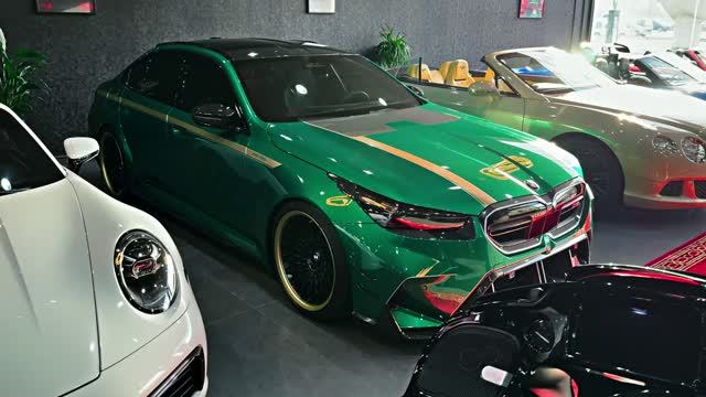 BMW M5 MHS 800E 2026 года — потрясающий спортивный седан!
