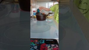 готовлю колбасный суп