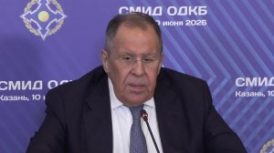 Послы Великобритании, Франции и Германии просят о встрече в МИД РФ, сообщил Сергей Лавров.