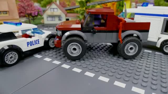 Лего 🛑 Дерзкий побег и погоня полиций  LEGO