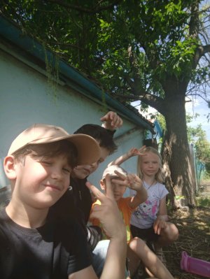 ЧЕТЫРЕ ЧЕЛОВЕКА СТРИМ