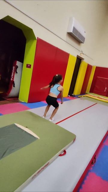 Чем занимается спортсмен, вид спорта? #Спорт #натренировке