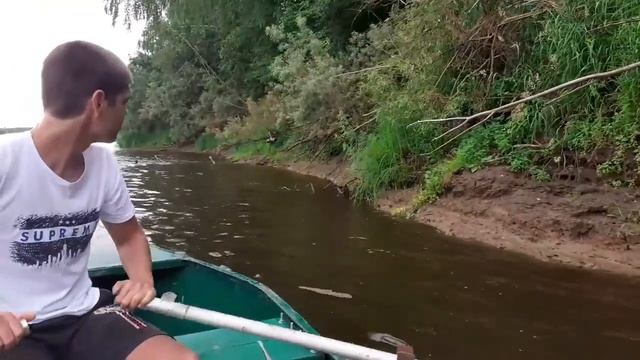 ищу рыболовные снасти на речке часть 6