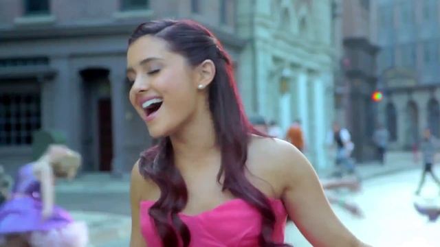 ARIANA GRANDE - PUT YOUR HEARTS UP смотреть онлайн