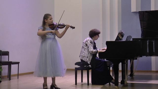 Шарль Берио «Тема с вариациями ре минор, Opus 1», исполняет АННА СЕКРЕТЁВА