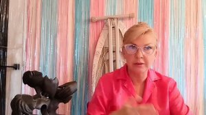 Аристократические скачки домоседа и вологжанки