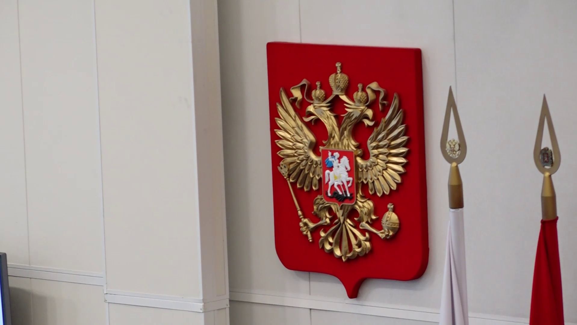 «КАМЕРТОН, ПО КОТОРОМУ НАСТРАИВАЮТ РАБОТУ ЗАКОНОДАТЕЛЬНАЯ И ИСПОЛНИТЕЛЬНАЯ ВЛАСТЬ» смотреть онлайн