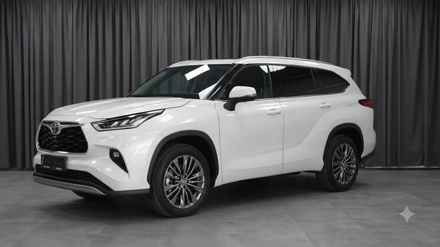 Toyota Highlander '2025 белый смотреть онлайн
