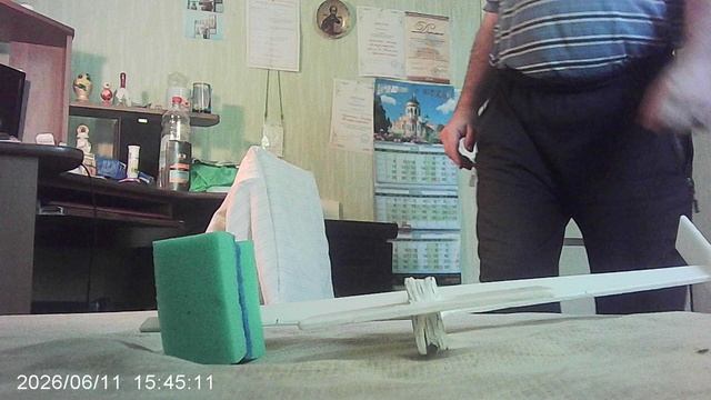 Комнатный ручной АВИАТЛОН самодельной АВИАМОДЕЛЬЮ с одной мишенью