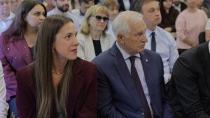 Глава Владивостока Константин Шестаков встретился с жителями Советского района.