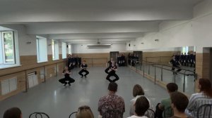 Показ по русскому танцу 2 курс 2 семестр