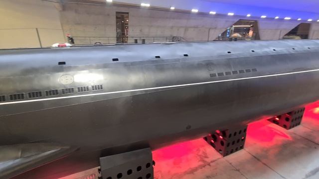 АПЛ К-3 «Ленинский комсомол»
Общая длина 107 м. Macca 2558 т.