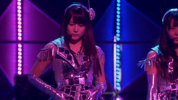 AKB48 - Plastic No Kuchibiru (Dai 4 Kai AKB48 Kohaku Taiko Utagassen)