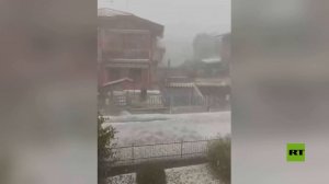 إيطاليا.. عاصفة برد قوية تحول شوارع منطقة لومبارديا إلى أنهار جارفة