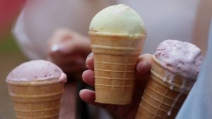 Самое летнее лакомство: сколько мороженого можно съесть в жару