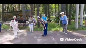 Занятия северной ходьбой с Ф.Залаевой в парке «ХАРИНКА»  11.06.26 г.