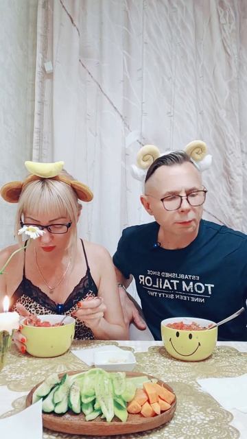 Вчерашний борщ😋😋😋, фрагмент из мукбанга🫠🫠🫠
