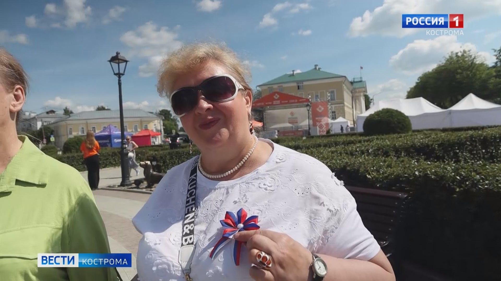 Волонтеры вручили костромичам трёхцветные ленты и напомнили о значении государственных символов смотреть онлайн