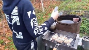 приготовил вкусный шашлык на даче сезон 3 часть 8