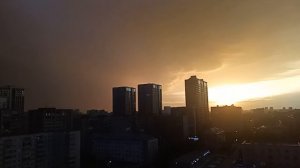 11-06-2026 На Новосибирск надвигается сильная гроза.