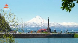 Камчатские контрасты. Снег и зелень в одном флаконе.
