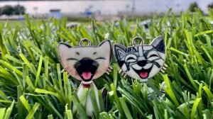 Котята Белла и Макс рассказывают анекдоты на Нижне-Волжской набережной
