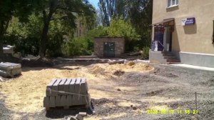 Мариуполь 🛥️ сегодня внутри дворовые работы,во многих дворах, больше недели без электричества.