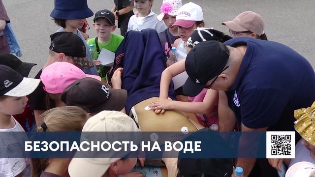 На пляже «Кама» нижнекамских школьников научили оказывать первую помощь пострадавшим на воде смотреть онлайн