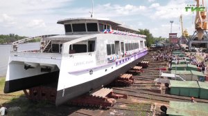Пассажирский катамаран вместимостью 300 человек спущен на воду в Самаре