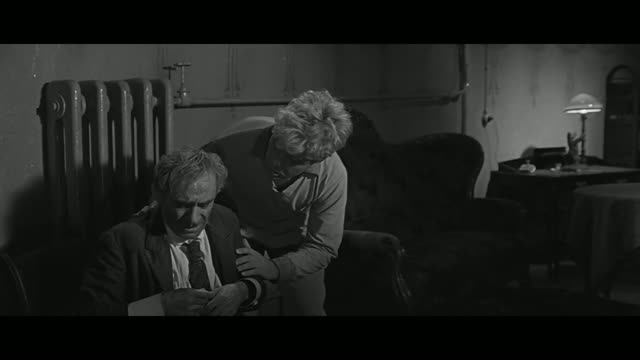 Меня девушки не любят! Фрагменты из фильма "Золотой телёнок". 1968 г.