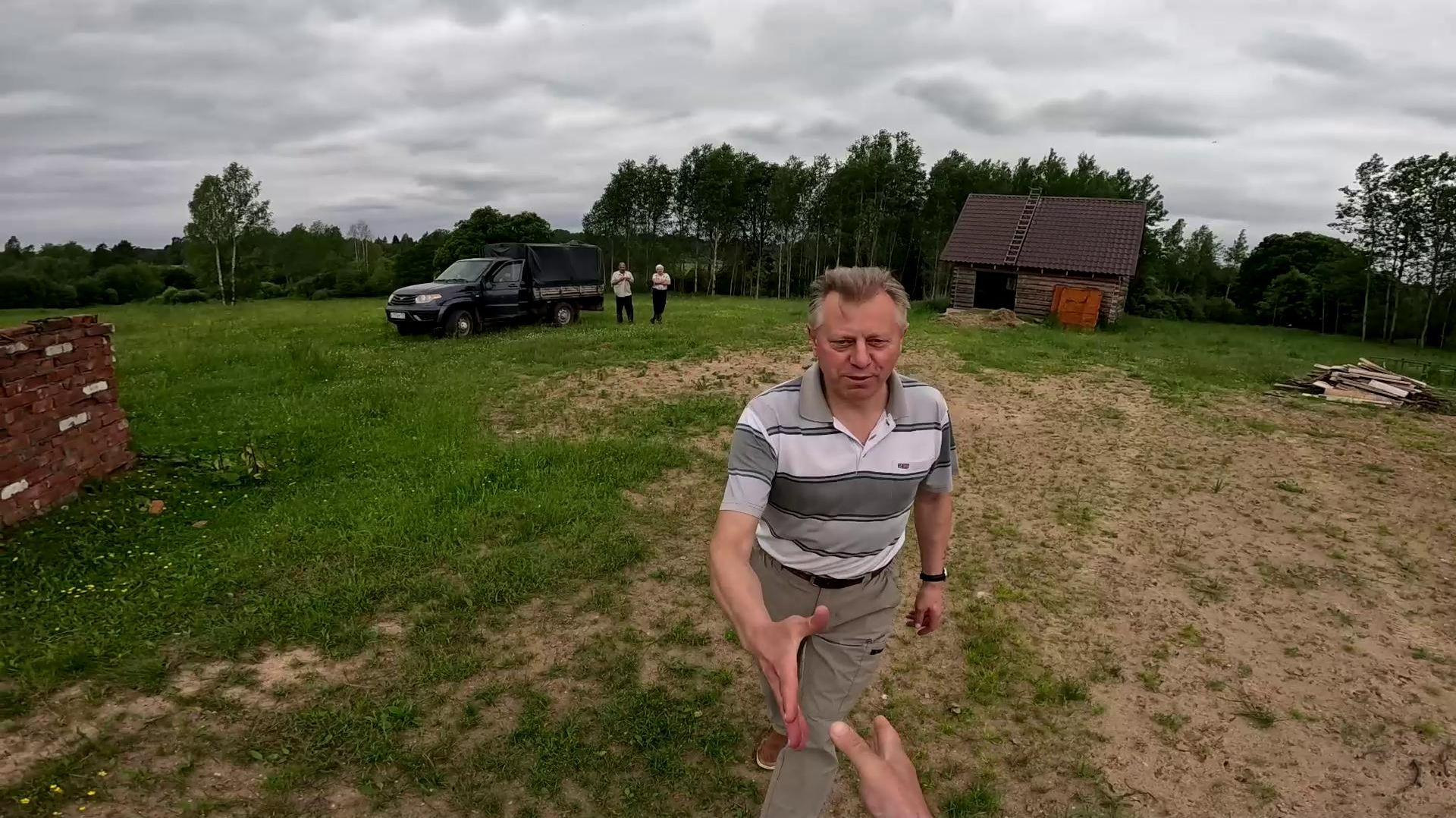 Купил заброшенный дом в деревне ! Сено привезли ! Будут окна ! Порвал ниву ! 98
