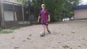 Обучение финта Роналдиньо «эластико»