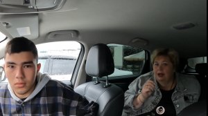 В первые показываем как покупаем фрукты и овощи на 4 базе. Прошёлся  по оптовый рядам.