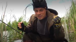 Дикая рыба рвет снасти! Ловля амура и сазана на удочку с боковым кивком!