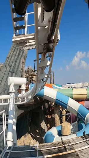 БИТВА на американских горках! Bandit Bomber в Yas Waterworld 🎢