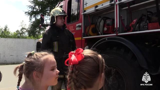 Уроки от лучших – сотрудников МЧС России и волонтеров