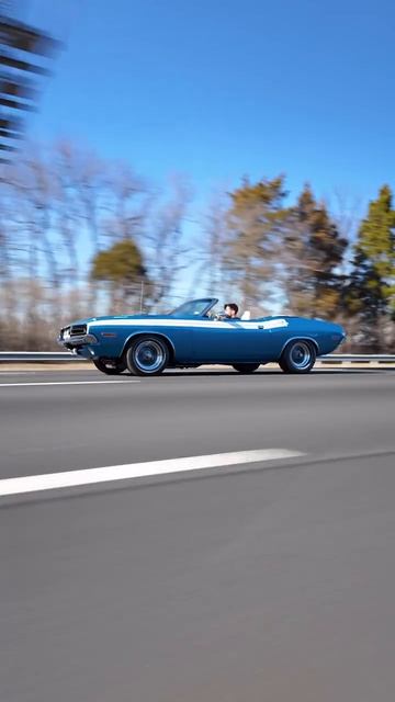 B5 Blue Hemi Convertible Plum crazy 440 4-speed
