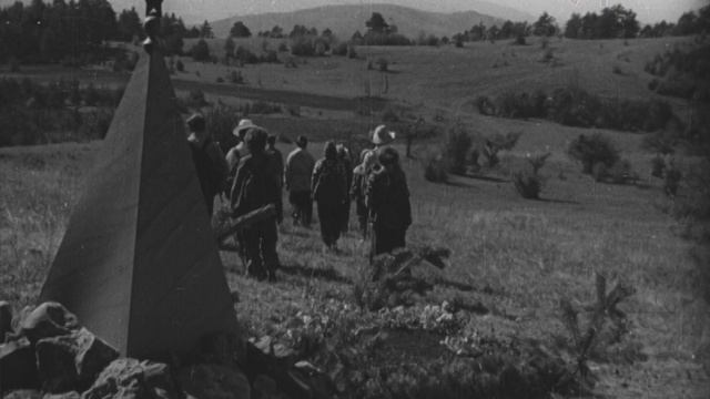 К/ф «По туристским тропам Крыма» (1958 г.). смотреть онлайн